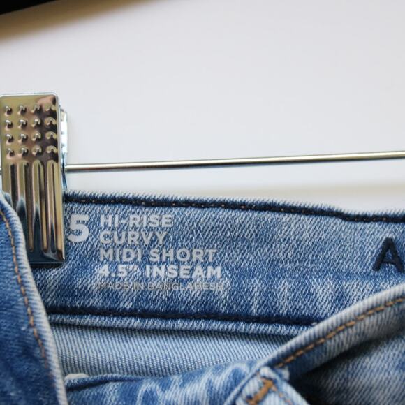 Juniors Distressed Light Blue High Rise Curvy Denim Shorts Size 5 - Picture 4 of 6